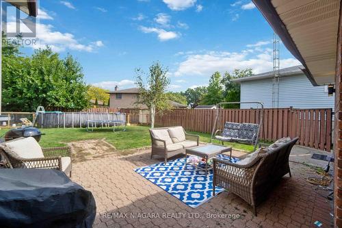 6896 Cumberland Court, Niagara Falls, ON - Outdoor With Deck Patio Veranda With Exterior