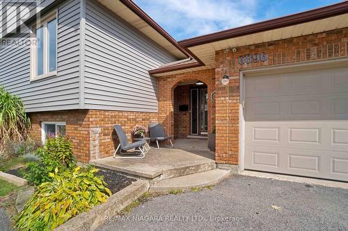 6896 Cumberland Court, Niagara Falls, ON - Outdoor