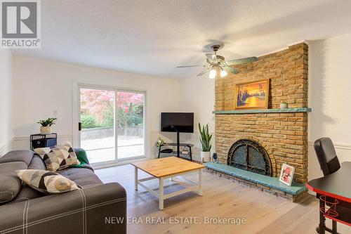 2141 Cartier Crescent, Burlington, ON - Indoor Photo Showing Living Room With Fireplace