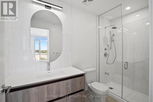 801 - 8 Beverley Glen Boulevard, Vaughan, ON - Indoor Photo Showing Bathroom