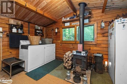 87 Dayeo Drive, Mactier, ON - Indoor Photo Showing Laundry Room