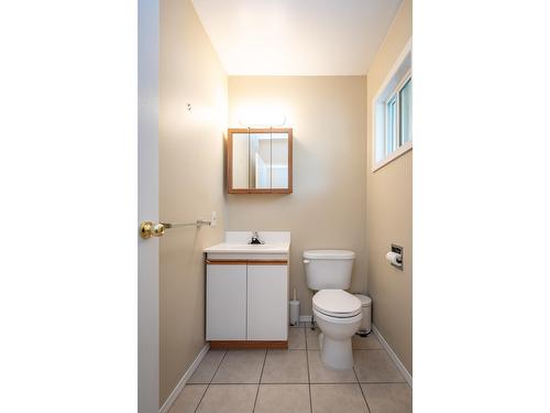 443 Richards Street   W, Nelson, BC - Indoor Photo Showing Bathroom