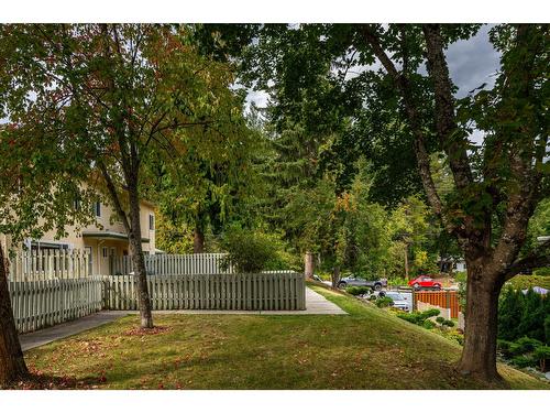 443 Richards Street   W, Nelson, BC - Outdoor