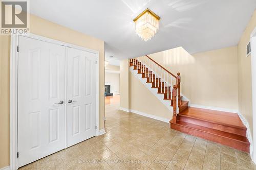 32 Barrydale Crescent, Toronto, ON - Indoor Photo Showing Other Room