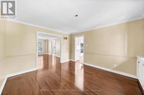 32 Barrydale Crescent, Toronto, ON - Indoor Photo Showing Other Room