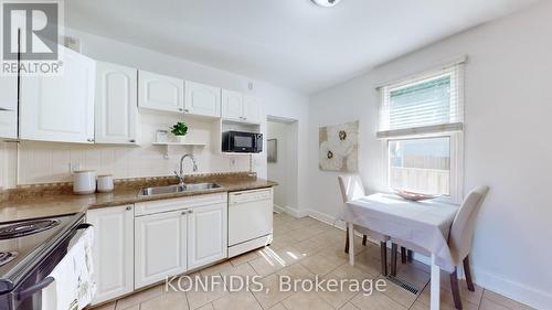 127 Summer Street, Oshawa, ON - Indoor Photo Showing Kitchen With Double Sink