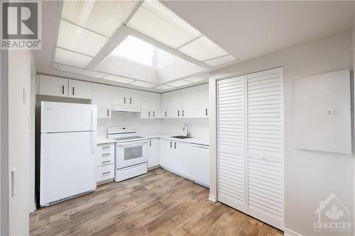 99 Holland Avenue Unit#705, Ottawa, ON - Indoor Photo Showing Kitchen