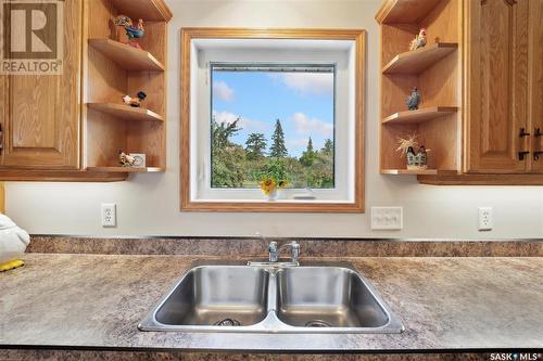 971 Fairbrother Close, Saskatoon, SK - Indoor Photo Showing Kitchen With Double Sink