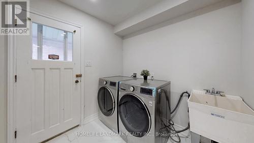 327 Sussex Avenue, Richmond Hill, ON - Indoor Photo Showing Laundry Room