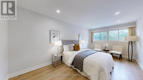 327 Sussex Avenue, Richmond Hill, ON - Indoor Photo Showing Bedroom