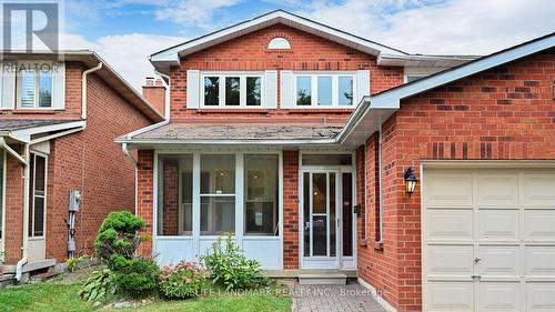 327 Sussex Avenue, Richmond Hill, ON - Outdoor