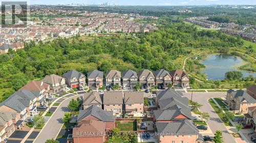 33 Midcrest Circle N, Brampton, ON - Outdoor With View