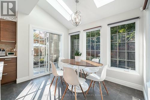 2112 Constance Drive, Oakville, ON - Indoor Photo Showing Dining Room