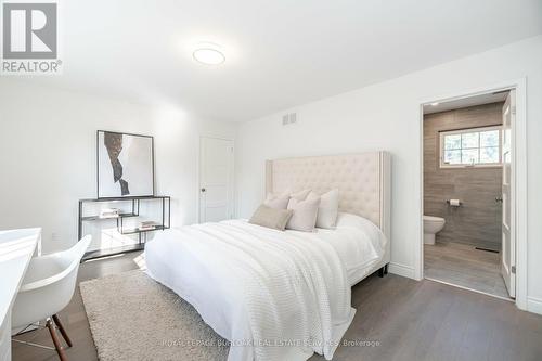 2112 Constance Drive, Oakville, ON - Indoor Photo Showing Bedroom