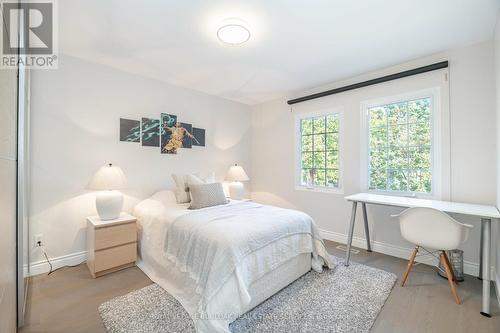 2112 Constance Drive, Oakville, ON - Indoor Photo Showing Bedroom