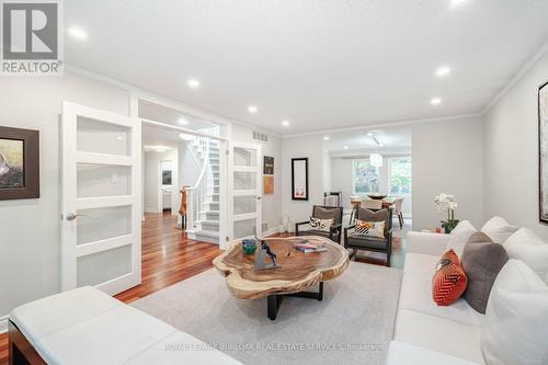 2112 Constance Drive, Oakville, ON - Indoor Photo Showing Living Room