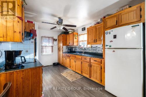 32 Pearce Street, Marmora And Lake, ON - Indoor Photo Showing Kitchen With Double Sink