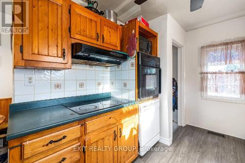 32 Pearce Street, Marmora And Lake, ON - Indoor Photo Showing Kitchen