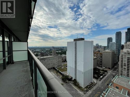 3105 - 37 Grosvenor Street, Toronto, ON - Outdoor With View