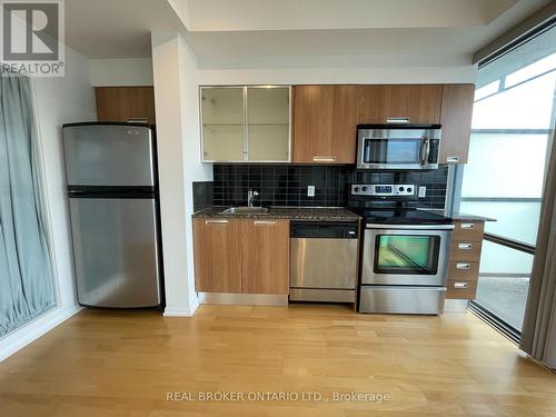 3105 - 37 Grosvenor Street, Toronto, ON - Indoor Photo Showing Kitchen With Stainless Steel Kitchen