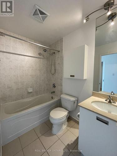 3105 - 37 Grosvenor Street, Toronto, ON - Indoor Photo Showing Bathroom