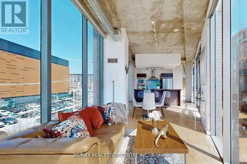 312 - 33 Mill Street, Toronto, ON - Indoor Photo Showing Living Room