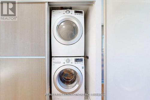 312 - 33 Mill Street, Toronto, ON - Indoor Photo Showing Laundry Room