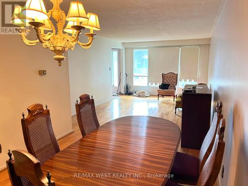 3481 Chipley Crescent, Mississauga, ON - Indoor Photo Showing Dining Room