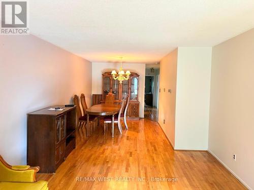 3481 Chipley Crescent, Mississauga, ON - Indoor Photo Showing Dining Room