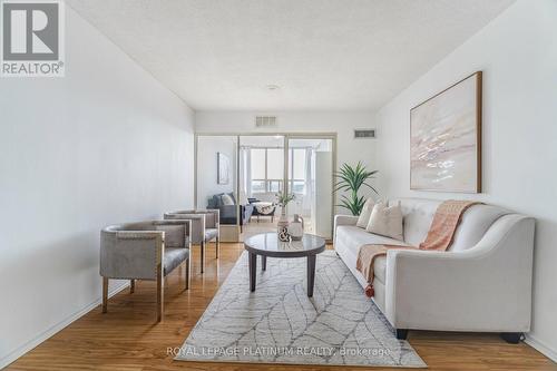 1005 - 30 Malta Avenue, Brampton, ON - Indoor Photo Showing Living Room