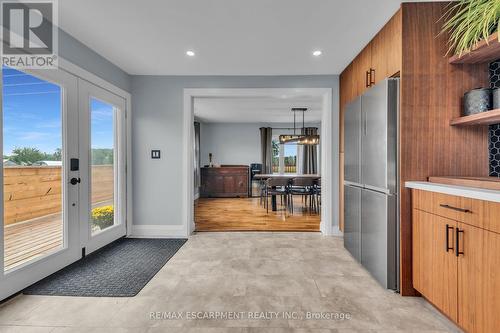 8029 Silver Street, West Lincoln, ON - Indoor Photo Showing Other Room