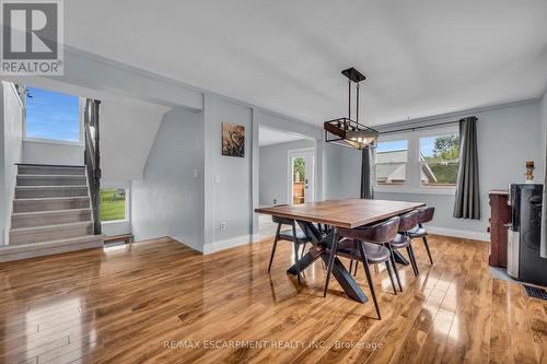 8029 Silver Street, West Lincoln, ON - Indoor Photo Showing Dining Room