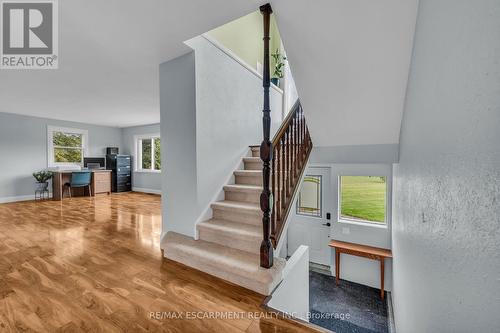 8029 Silver Street, West Lincoln, ON - Indoor Photo Showing Other Room