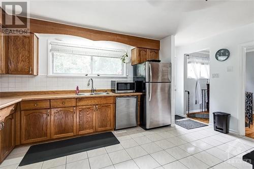 3722 Louiseize Road, Ottawa, ON - Indoor Photo Showing Kitchen With Double Sink