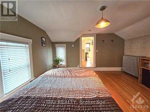 64 Abbott Street, Brockville, ON - Indoor Photo Showing Bedroom