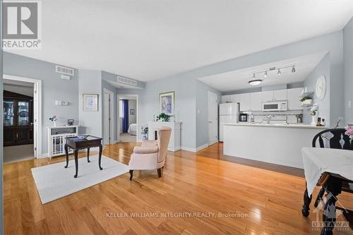 A - 1105 Stittsville Main Street, Ottawa, ON - Indoor Photo Showing Living Room