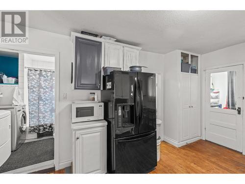 2293 Woodlawn Street, Kelowna, BC - Indoor