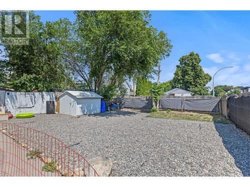 2293 Woodlawn Street, Kelowna, BC - Outdoor