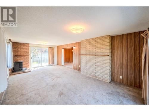 1448 Darmouth Street, Penticton, BC - Indoor With Fireplace