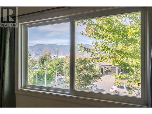 1448 Darmouth Street, Penticton, BC - Indoor Photo Showing Other Room