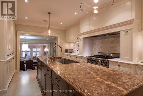 80 Old Forest Hill Road, Toronto, ON - Indoor Photo Showing Kitchen With Upgraded Kitchen