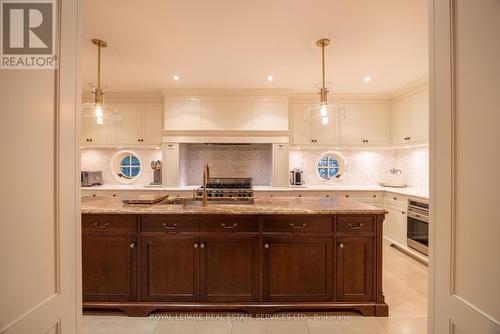 80 Old Forest Hill Road, Toronto, ON - Indoor Photo Showing Kitchen