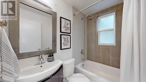 4 Casci Avenue, Toronto, ON - Indoor Photo Showing Bathroom