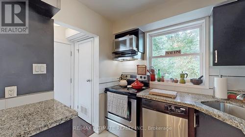 4 Casci Avenue, Toronto, ON - Indoor Photo Showing Kitchen