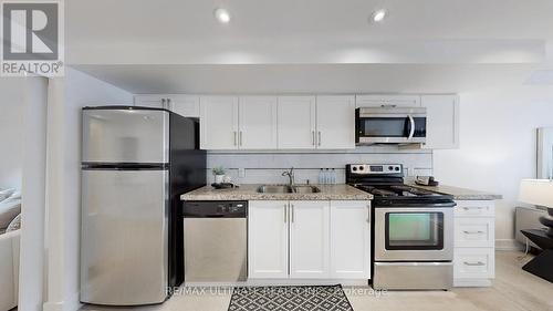 4 Casci Avenue, Toronto, ON - Indoor Photo Showing Kitchen With Double Sink