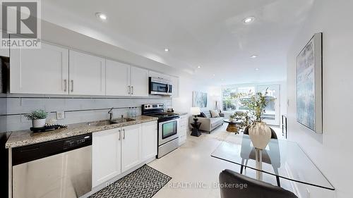 4 Casci Avenue, Toronto, ON - Indoor Photo Showing Kitchen With Upgraded Kitchen