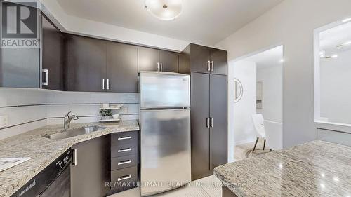 4 Casci Avenue, Toronto, ON - Indoor Photo Showing Kitchen