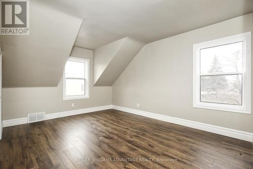 Upper - 254 Hibbert Avenue, Oshawa, ON - Indoor Photo Showing Other Room