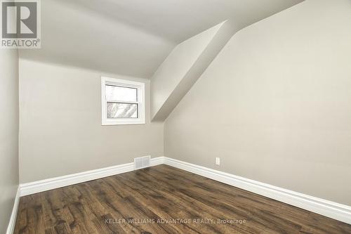 Upper - 254 Hibbert Avenue, Oshawa, ON - Indoor Photo Showing Other Room