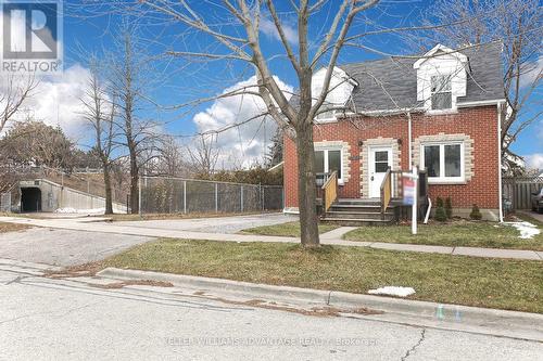 Upper - 254 Hibbert Avenue, Oshawa, ON - Outdoor